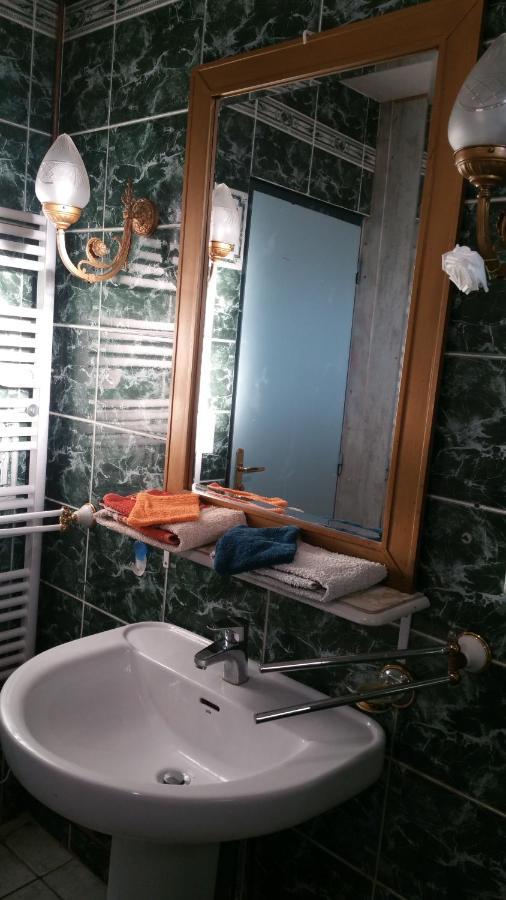 Bed and Breakfast Basse-Cour De Montin Au 256 Chemin De La Rocaille A 38510 Vezeronce Curtin Morestel Екстер'єр фото